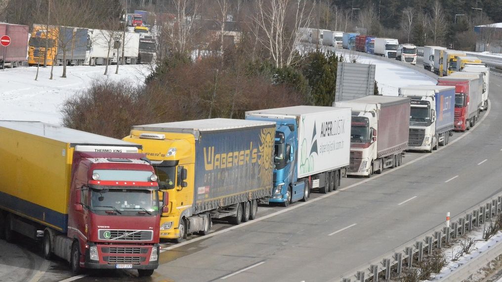 Uzavření hranic dělá těžkou hlavu českým exportérům